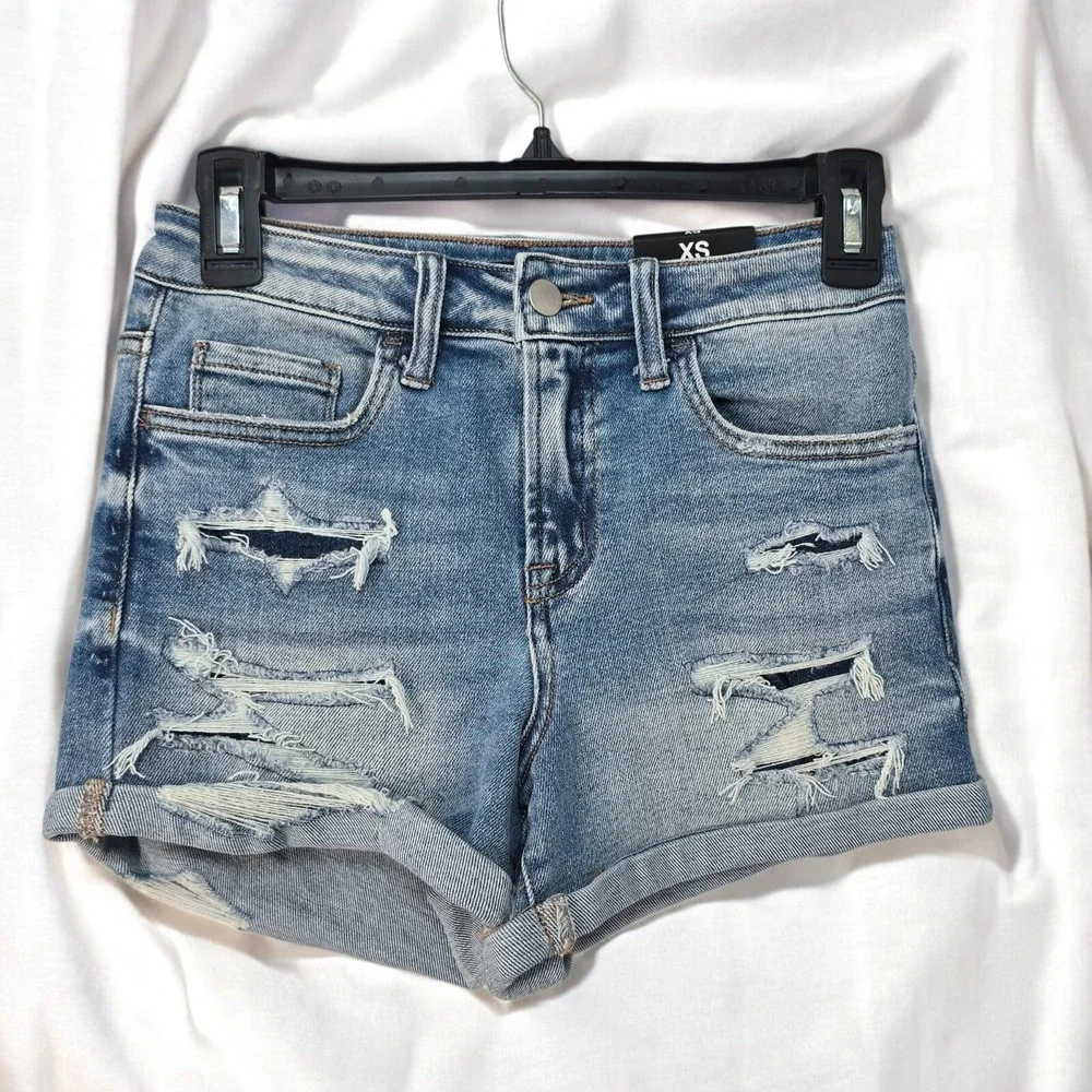 Fashion Nova Cooper Shorts Woman Extra Small Blue Distressed Hi Rise‎ Denim NWT